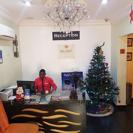 Adna Hotel Limited Лагос Екстериор снимка
