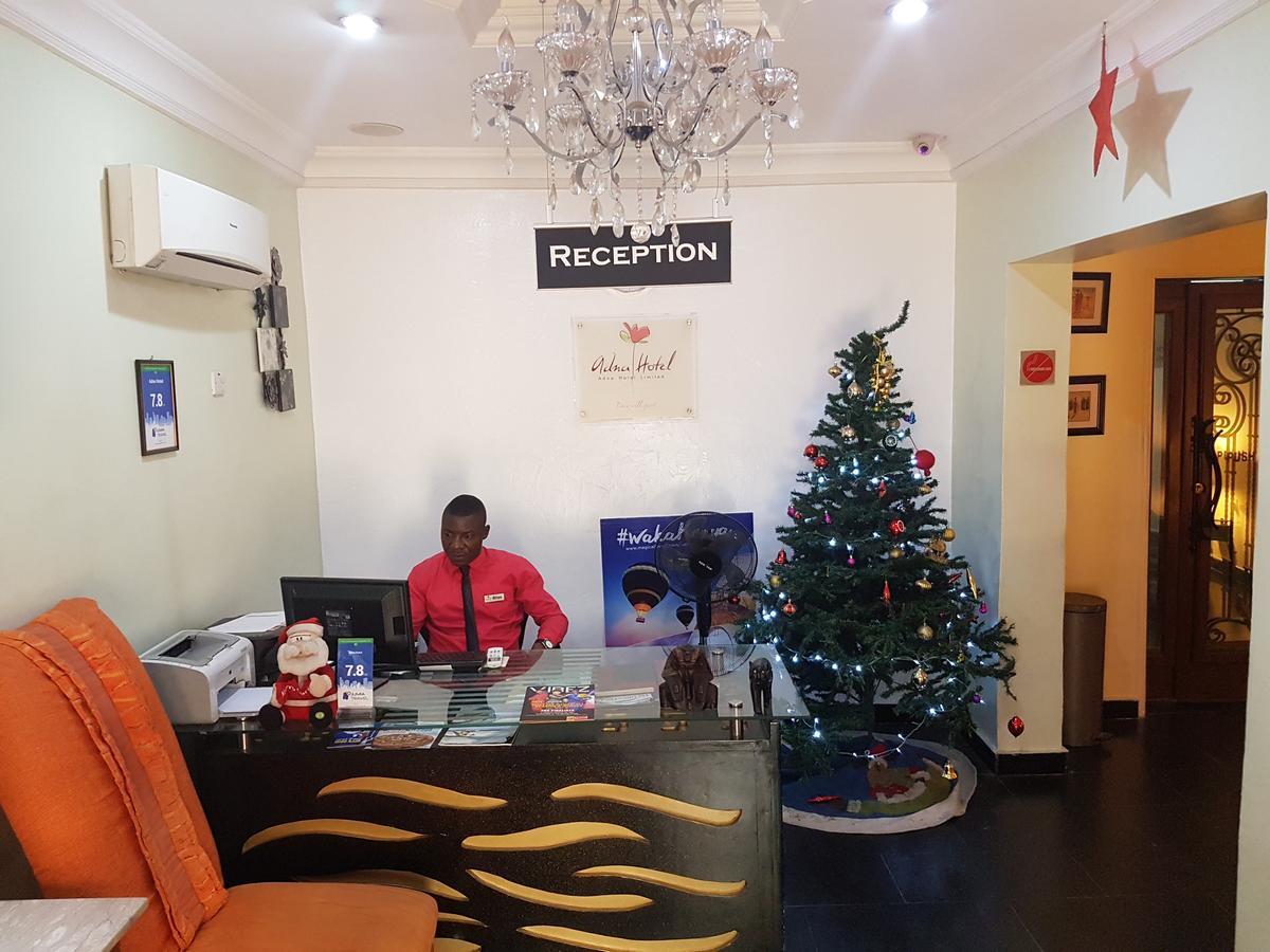 Adna Hotel Limited Лагос Екстериор снимка